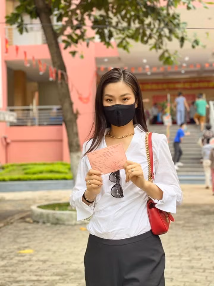 Á hậu Diễm Trang hiện là MC của Đài truyền hình Việt Nam.