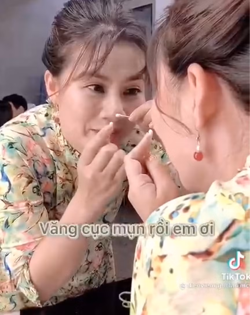 Sự cố "văng mụn" của Ngọc Lan khiến người xem cười ngất.
