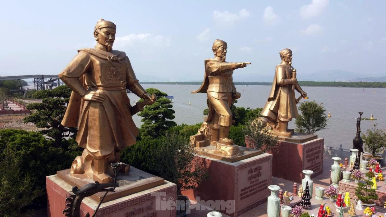 TP Hải Phòng sẽ có đơn vị hành chính cấp xã mới Bạch Đằng sau sắp xếp, gắn với di tích lịch sử, địa danh Bạch Đằng Giang (TP Thủy Nguyên). TP Hải Phòng sẽ có đơn vị hành chính cấp xã mới Bạch Đằng sau sắp xếp, gắn với di tích lịch sử, địa danh Bạch Đằng Giang (TP Thủy Nguyên).