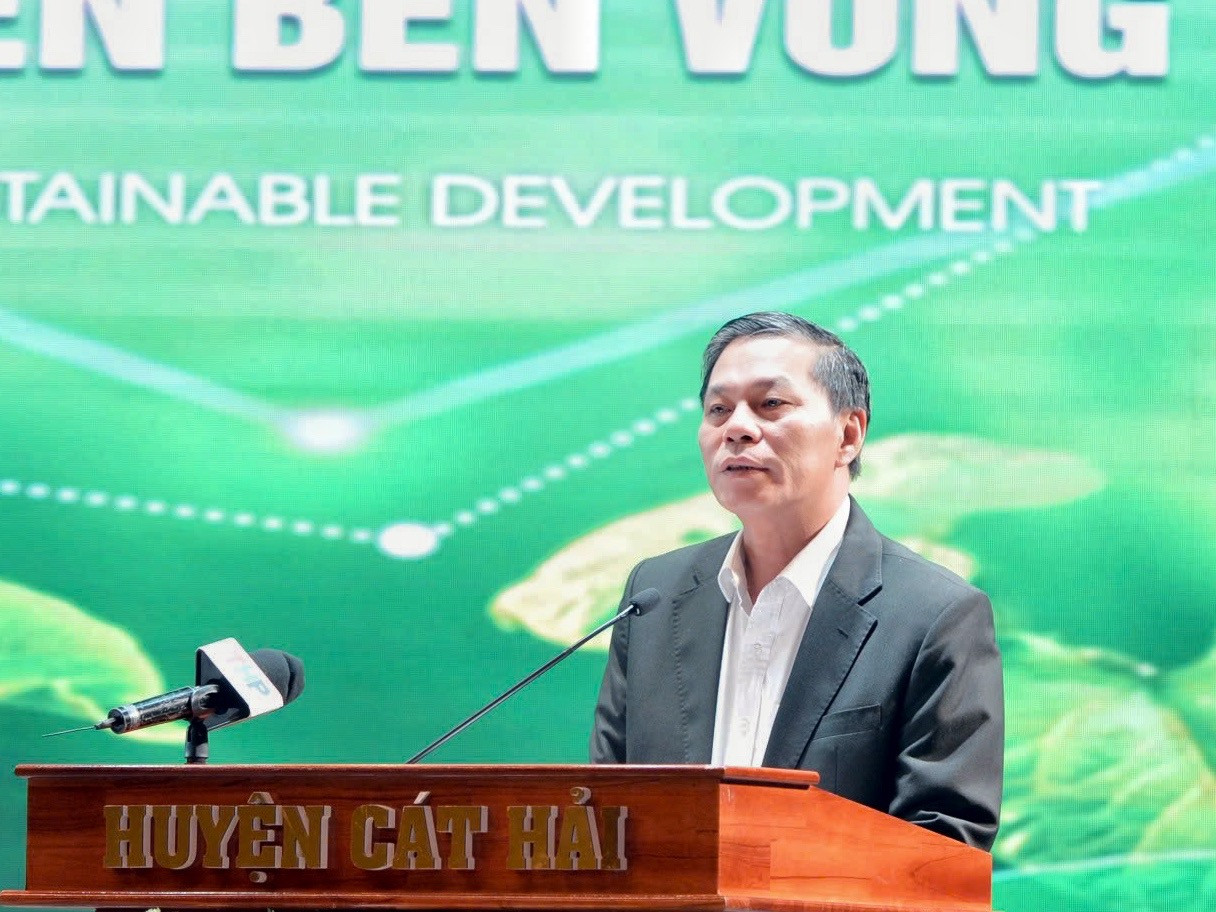 Ông Nguyễn Văn Tùng - Chủ tịch UBND TP. Hải Phòng.