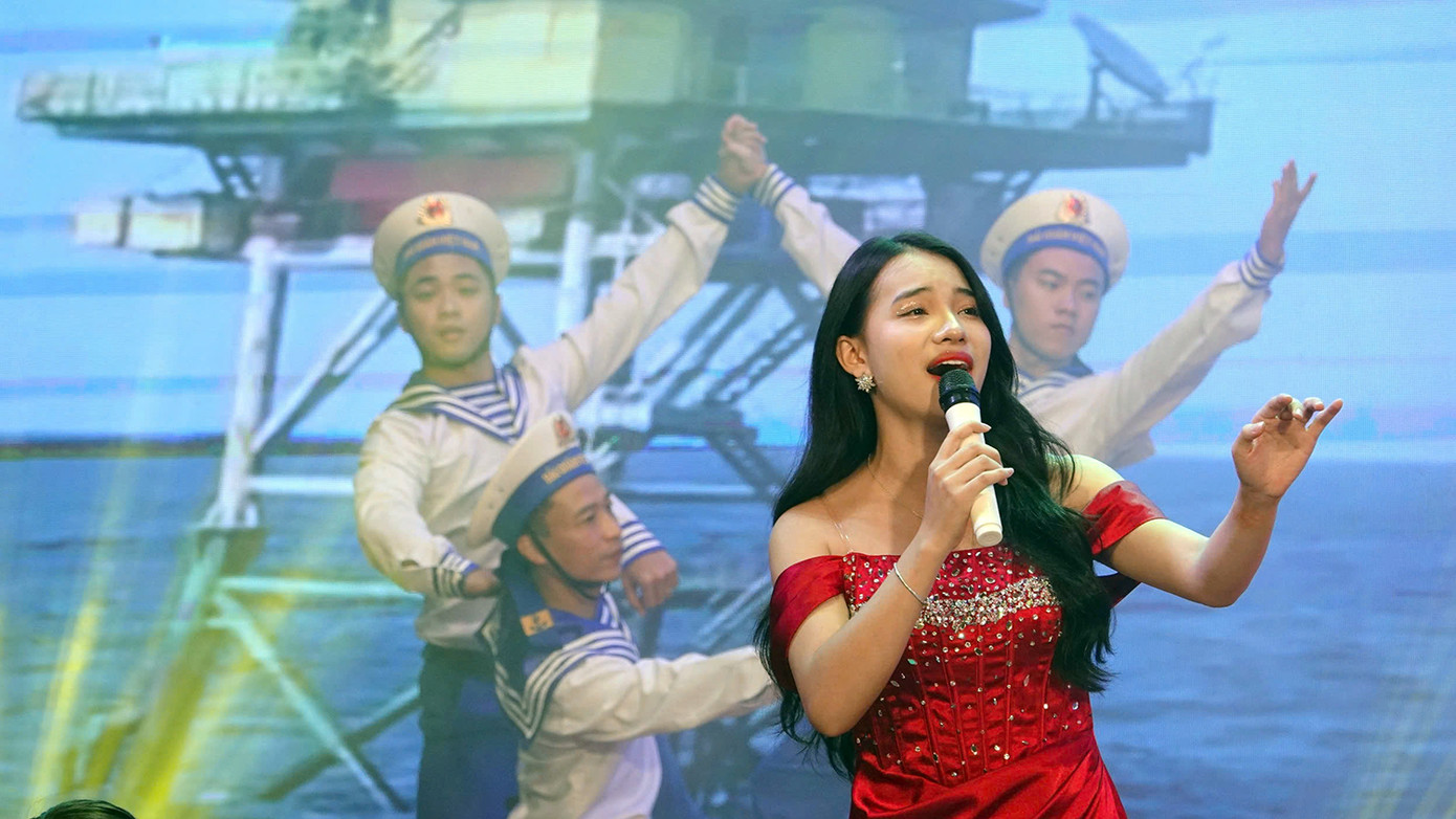 Các tiết mục văn nghệ chào mừng hội nghị. Các tiết mục văn nghệ chào mừng hội nghị.