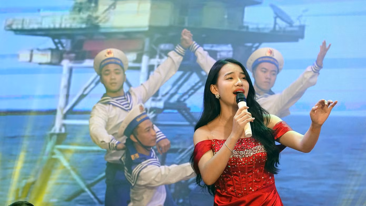 Các tiết mục văn nghệ chào mừng hội nghị.