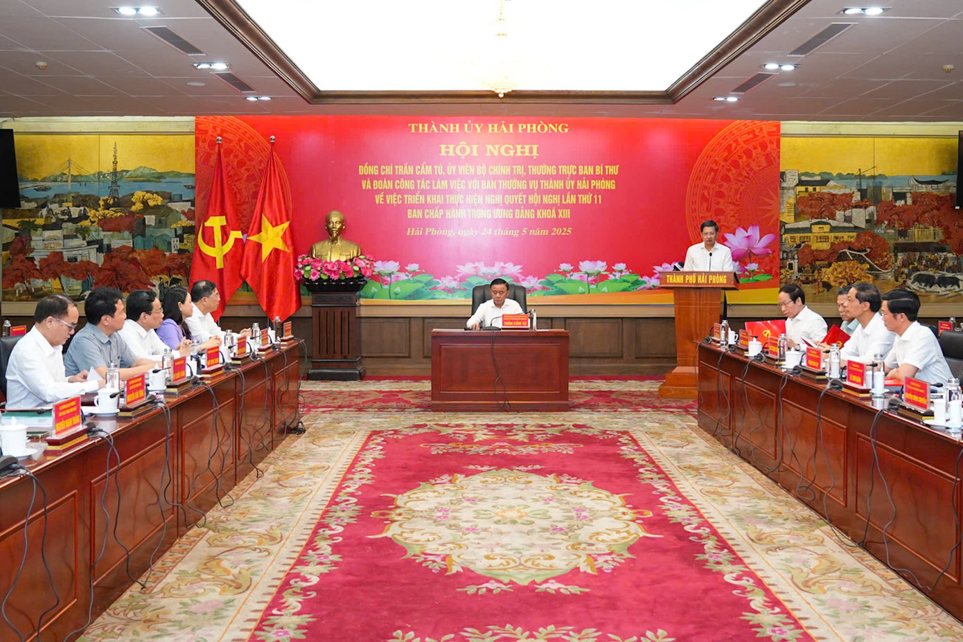 Toàn cảnh buổi làm việc ngày 24/5. Ảnh: Đ.T Toàn cảnh buổi làm việc ngày 24/5. Ảnh: Đ.T