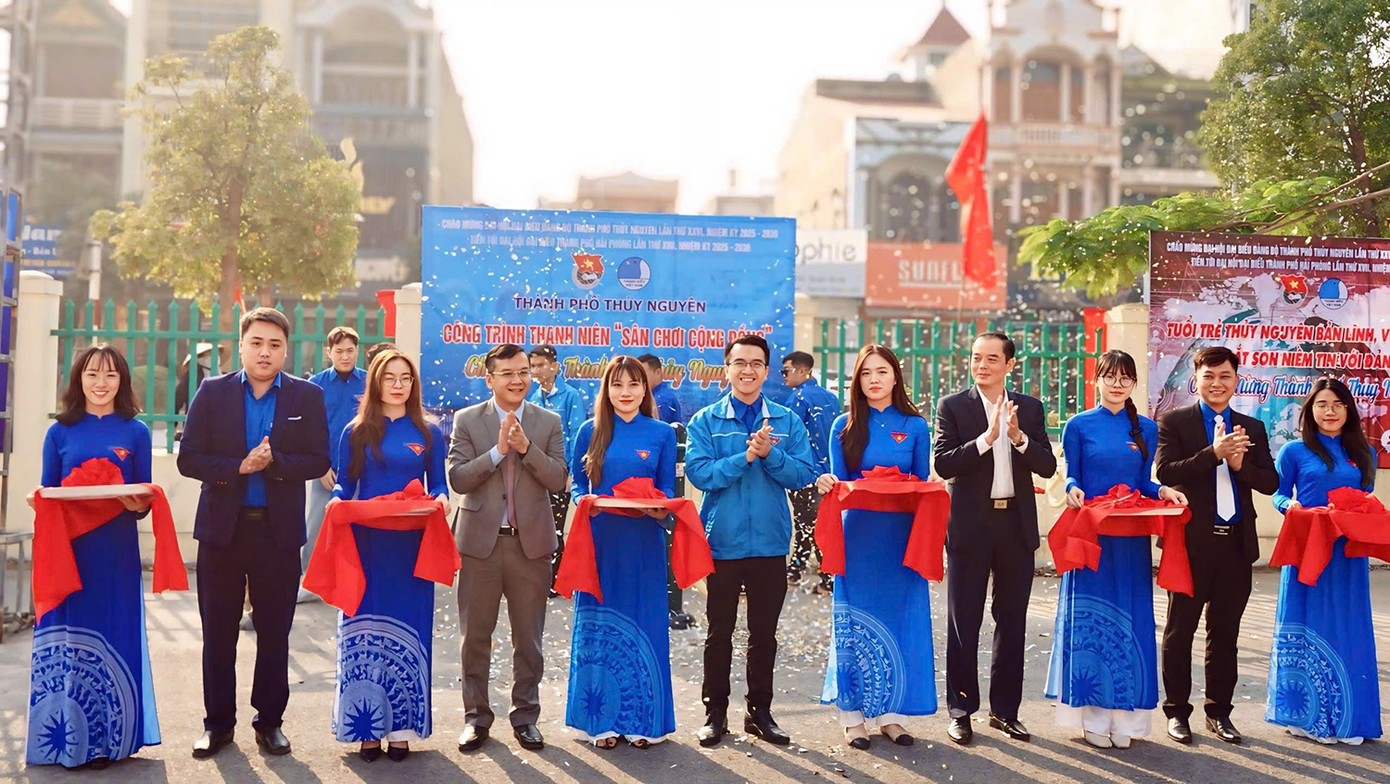 Thành Đoàn Hải Phòng và Huyện Đoàn Thủy Nguyên khánh thành công trình thanh niên "sân chơi cộng đồng" tại phường Thủy Đường. Thành Đoàn Hải Phòng và Huyện Đoàn Thủy Nguyên khánh thành công trình thanh niên "sân chơi cộng đồng" tại phường Thủy Đường.