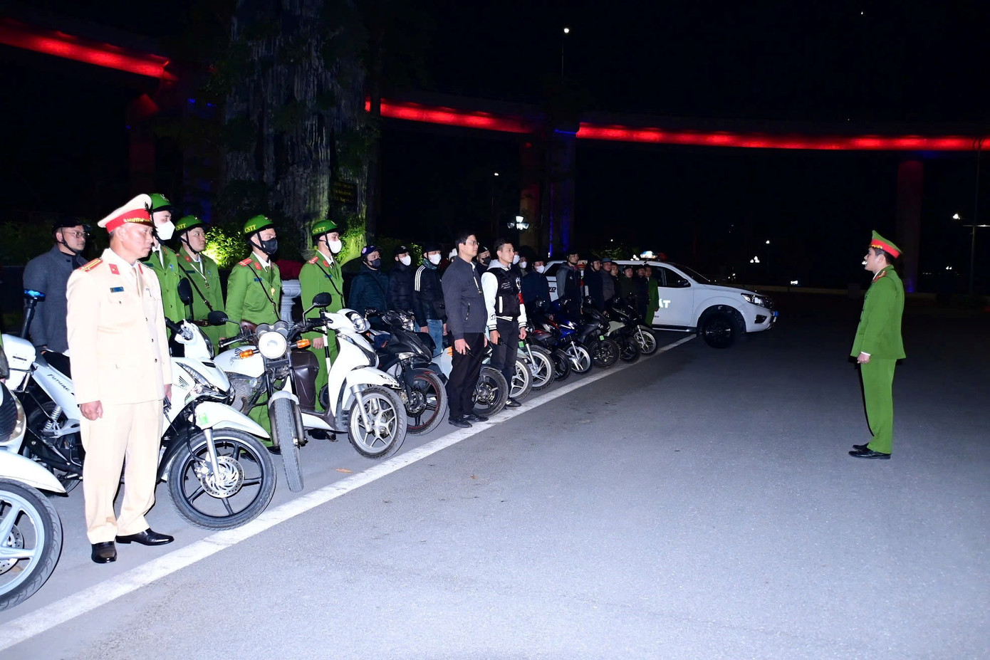 Lực lượng Công an TP Hải Phòng ra quân xử lý vi phạm dịp Tết Nguyên đán Ất Tỵ 2025.