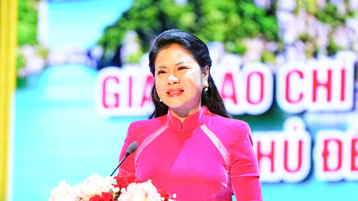 Bà Trần Thị Hoàng Mai - Giám đốc Sở Văn hóa Thể thao và Du lịch Hải Phòng phát động giải báo chí "Vì một Hải Phòng phát triển", lần thứ VII, năm 2025. Bà Trần Thị Hoàng Mai - Giám đốc Sở Văn hóa Thể thao và Du lịch Hải Phòng phát động giải báo chí "Vì một Hải Phòng phát triển", lần thứ VII, năm 2025.