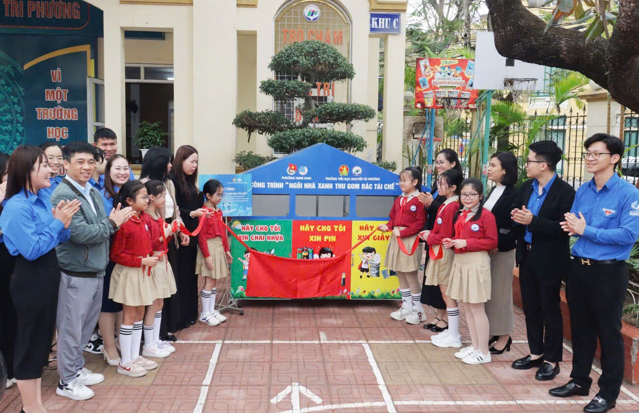 Khánh thành công trình &quot;Ngôi nhà xanh thu gom rác tái chế&quot; tại Trường Tiểu học Nguyễn Tri Phương, quận Hồng Bàng.