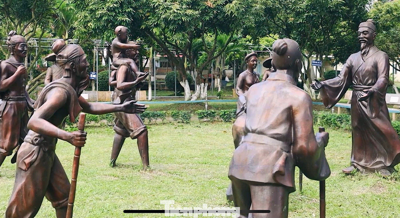 TP Hải Phòng dự kiến thành lập xã mới với tên gắn với Trạng trình Nguyễn Bỉnh Khiêm (huyện Vĩnh Bảo). TP Hải Phòng dự kiến thành lập xã mới với tên gắn với Trạng trình Nguyễn Bỉnh Khiêm (huyện Vĩnh Bảo).