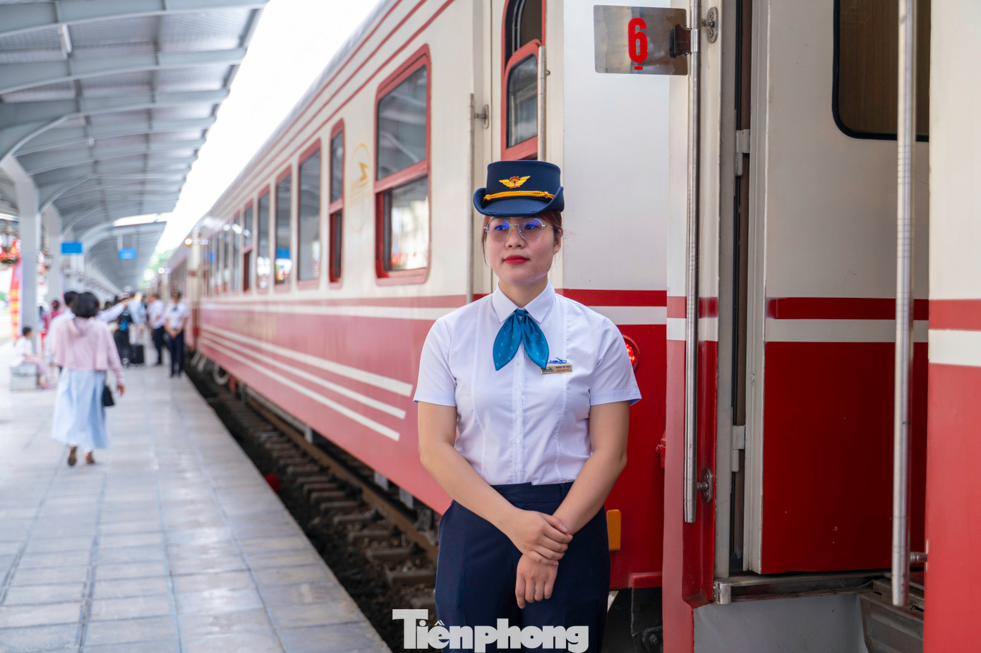 Đây là lần đầu tiên ngành đường sắt đưa vào vận hành toa tàu VIP 34 chỗ ngồi, toa hạng sang với 56 ghế ngồi thế hệ mới có thể xoay 180 độ, nhằm đáp ứng nhu cầu ngày càng cao của du khách.