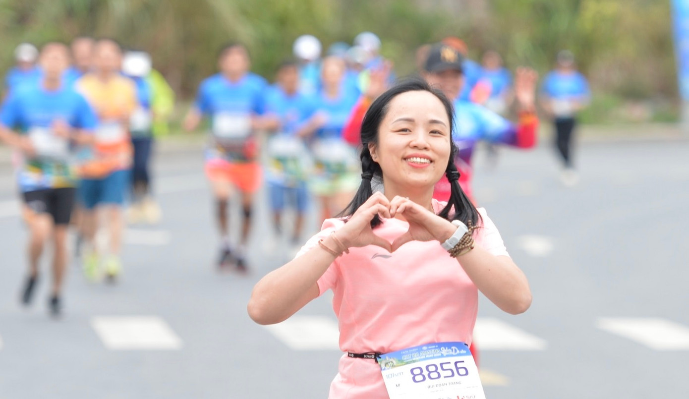 Lễ hội Hoa Phượng Đỏ - Hải Phòng năm 2025 được tổ chức với hơn chuỗi sự kiện văn hóa, thể thao và du lịch, kinh tế - xã hội.