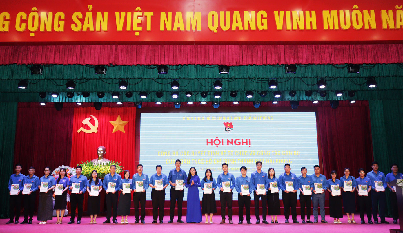 Thành lập 114 tổ chức Đoàn cấp phường, xã, đặc khu.