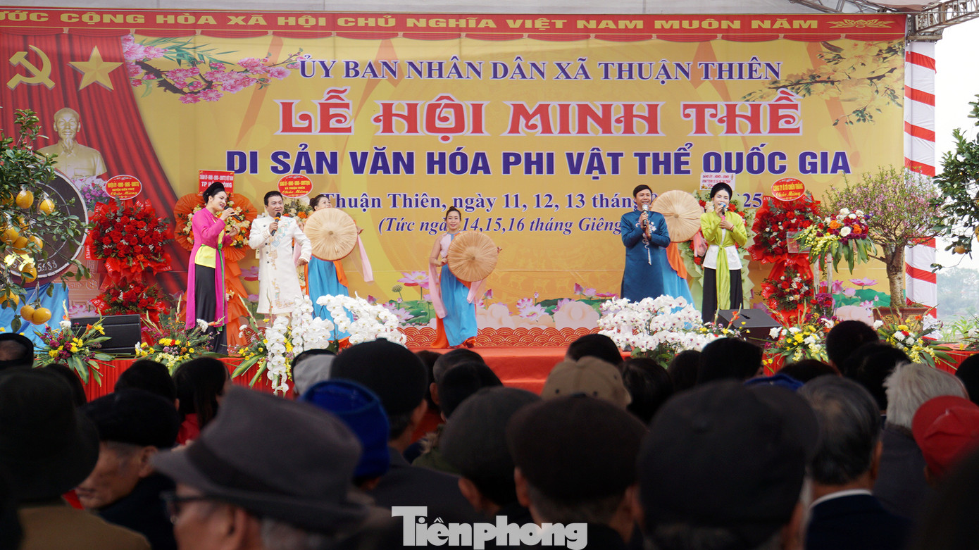 Sáng 11/2 (14 tháng Giêng, năm Ất Tỵ 2025), UBND xã Thuận Thiên (Kiến Thụy, Hải Phòng) tổ chức Lễ hội Minh Thề - Di sản văn hóa phi vật thể quốc gia, tại Di tích lịch sử văn hóa quốc gia Đền - Chùa Hòa Liễu.