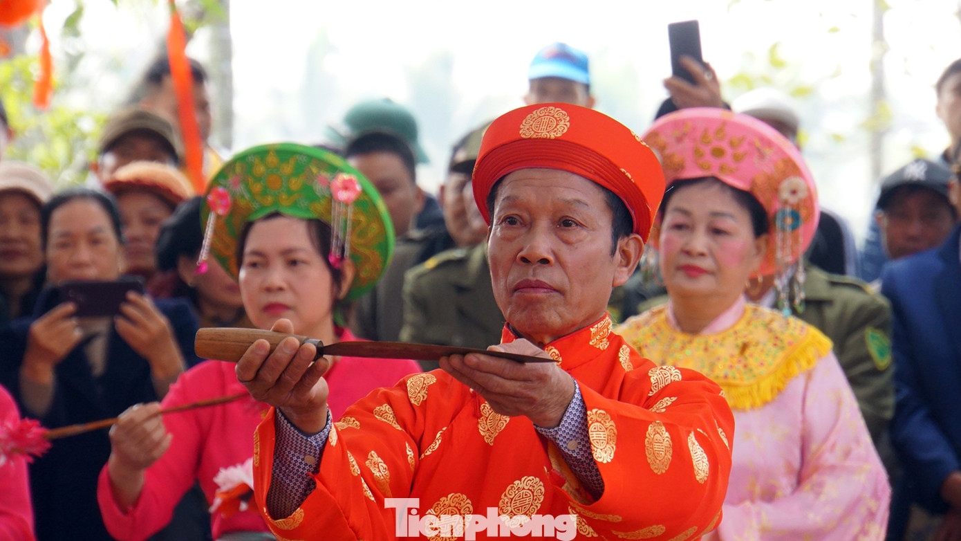 Ông Trương Công Lậm - Trưởng làng Hòa Liễu, chủ trì Lễ hội Minh Thề.