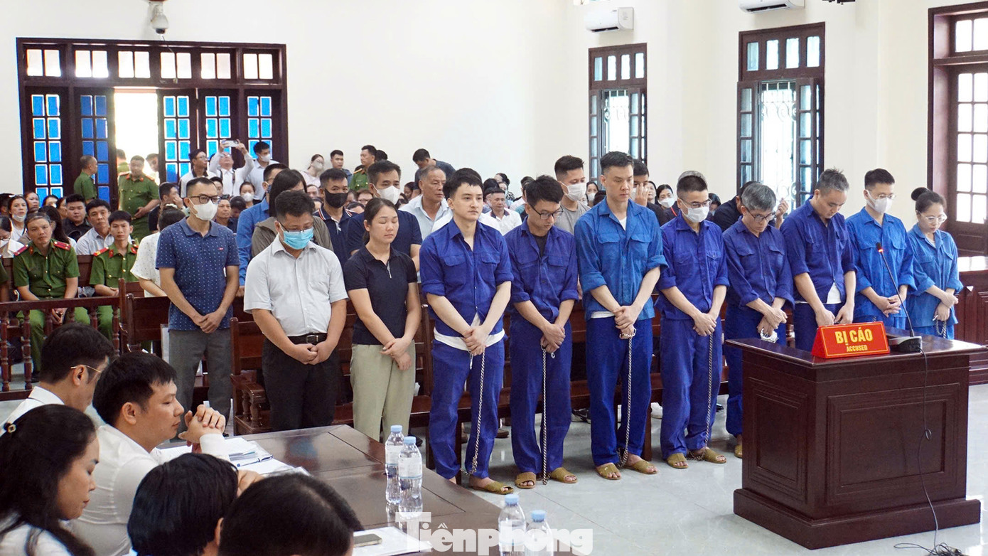 Các bị cáo tại tòa.