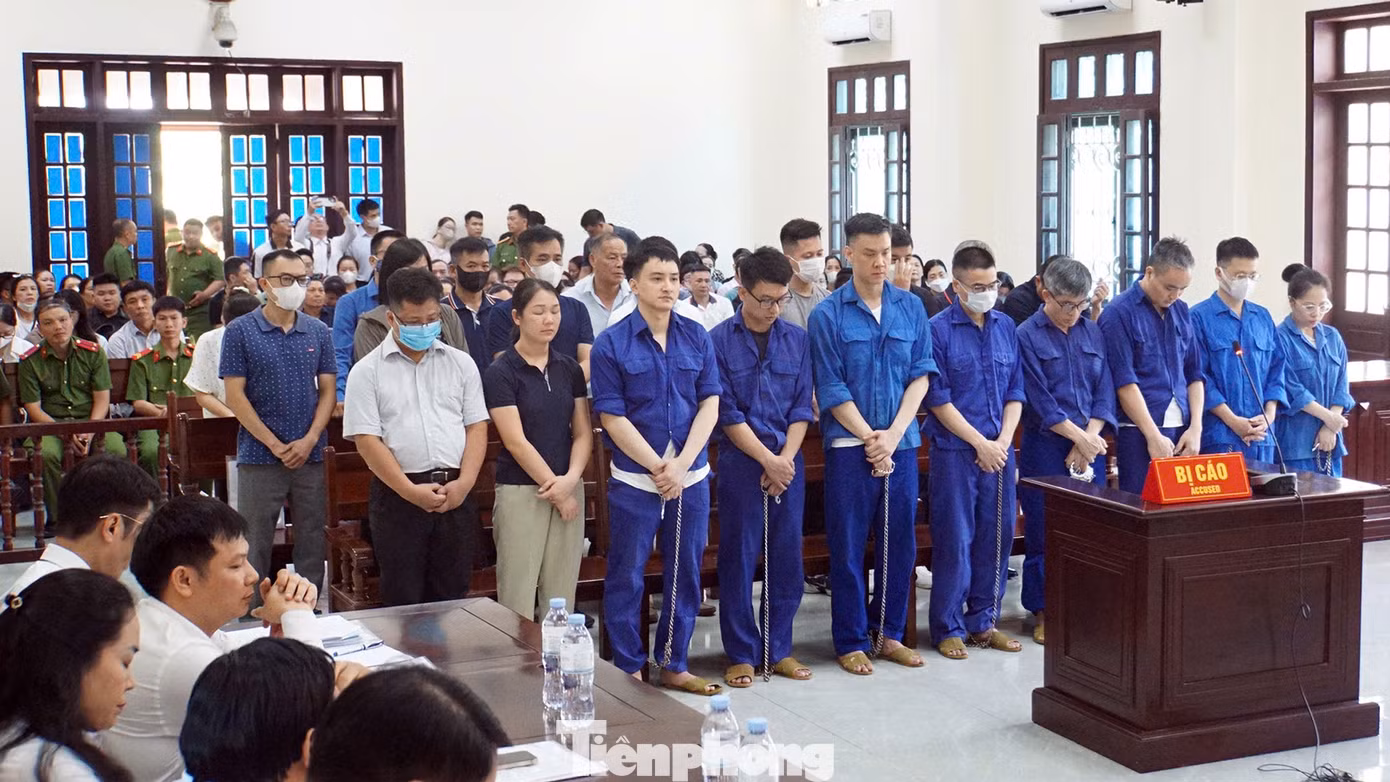 Các bị cáo tại tòa.