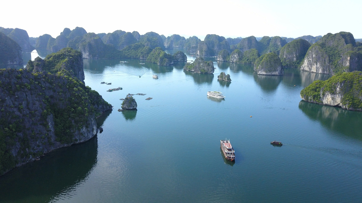 Hải Phòng xây dựng nghị quyết mới về chuyển đổi xanh, phát triển du lịch xanh trên đảo Cát Bà.