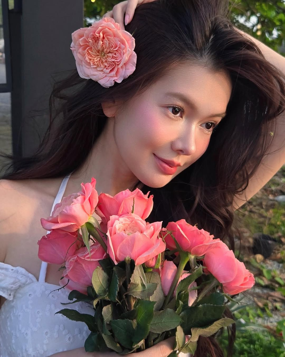 Ban đầu Yên Đan được biết đến với vai trò sáng tạo nội dung, sau đó giành ngôi vị quán quân chương trình thực tế Ngôi sao chốt đơn vào năm ngoái.