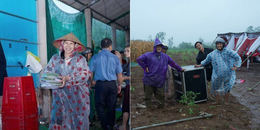 Gia đình mặc áo mưa bê cỗ cưới.