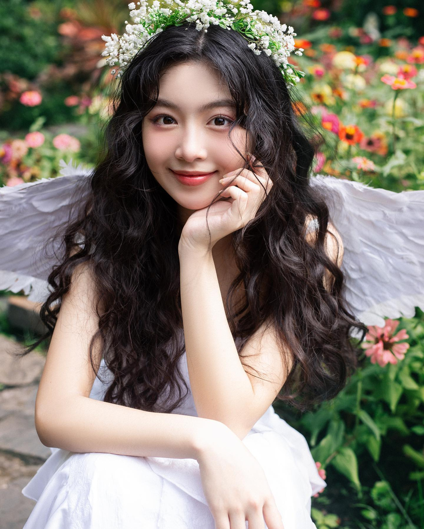 Lọ Lem cho biết, thành công của cô không đến từ sự may mắn hay đặc quyền, mà là kết quả của quá trình học tập nghiêm túc. Ảnh: FBNV