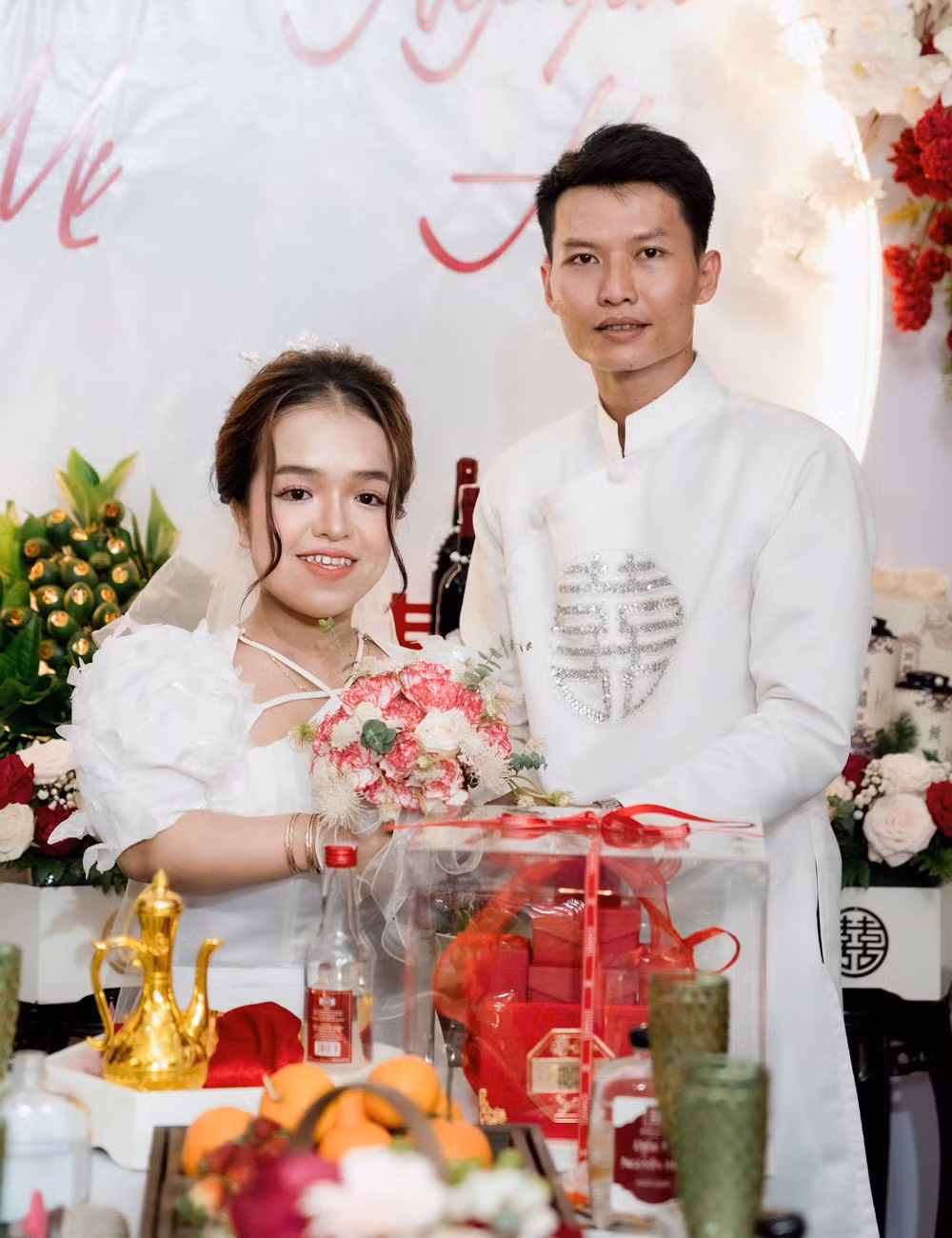 Cả hai có cảm tình với nhau ngay từ khi chưa gặp mặt.