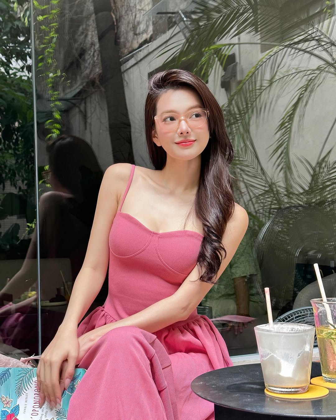 Yên Đan thu hút hơn 980.000 lượt theo dõi trên TikTok và con số trên Facebook là 229.000.