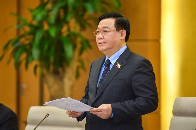Chủ tịch Quốc hội Vương Đình Huệ phát biểu tại phiên họp Ủy ban Thường vụ Quốc hội
