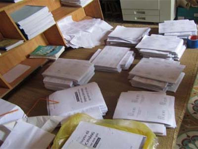 Phao thi bán tràn lan