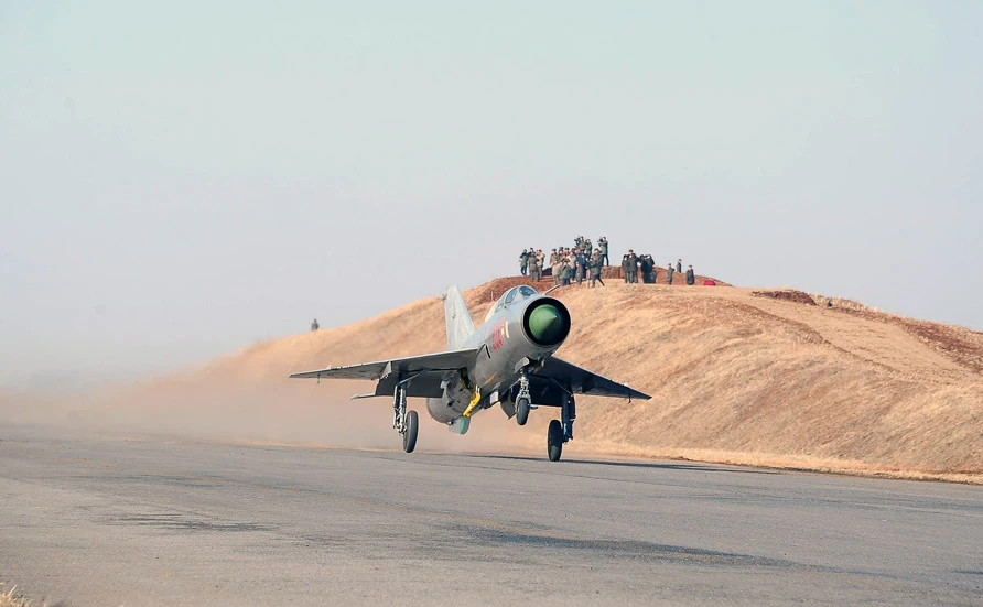 Tiêm kích Mig đã lỗi thời của Không quân BTT