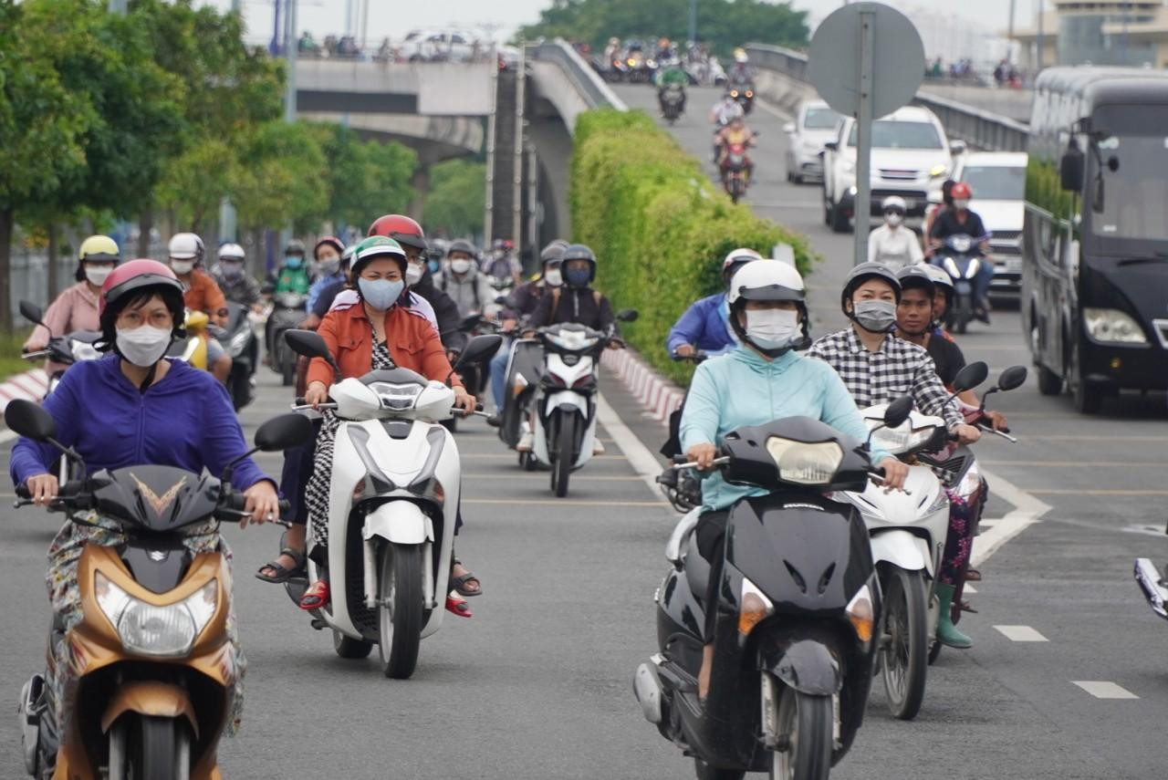 Theo dự báo, trong các ngày 17 - 18 và 20 - 21/1 (26 - 27 và 29 - 30 tháng chạp), TPHCM có mưa trở lại. Theo dự báo, trong các ngày 17 - 18 và 20 - 21/1 (26 - 27 và 29 - 30 tháng chạp), TPHCM có mưa trở lại.