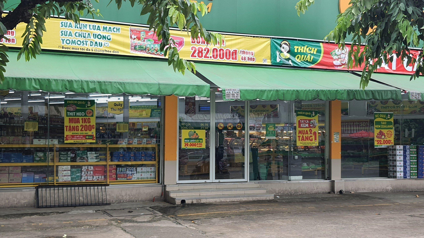 Cửa hàng bách hóa nơi xảy ra vụ việc. Ảnh: H.T Cửa hàng bách hóa nơi xảy ra vụ việc. Ảnh: H.T