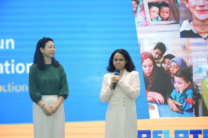 Chuyên gia quốc tế thảo luận tại hội thảo