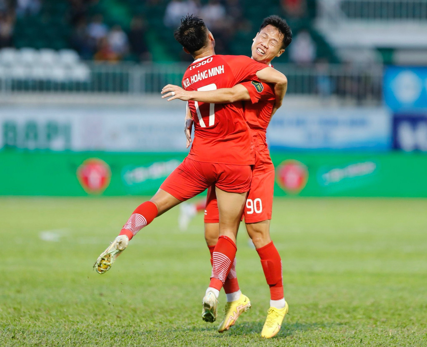 Hoàng Minh ăn mừng sau pha kiến tạo thành công. Ảnh: Duy Anh Hoàng Minh ăn mừng sau pha kiến tạo thành công. Ảnh: Duy Anh