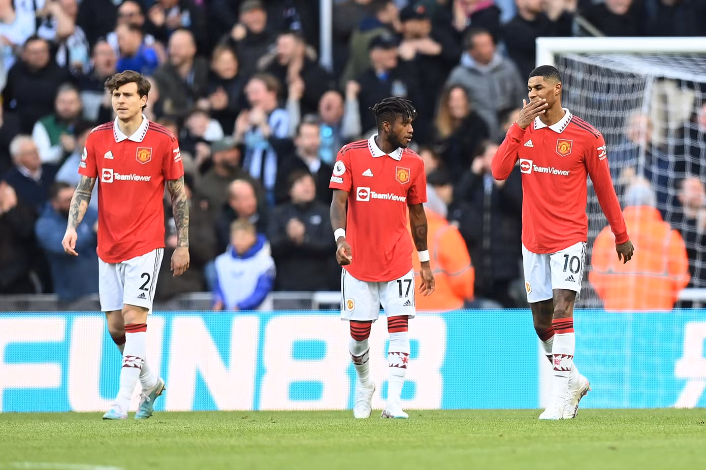 MU muối mặt rời sân Newcastle MU muối mặt rời sân Newcastle