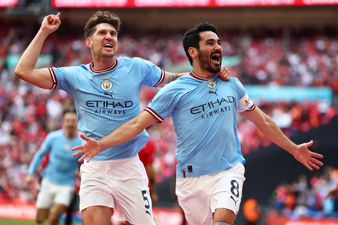 Stones đóng vai trò quan trọng giúp Man City thành công ở mùa này Stones đóng vai trò quan trọng giúp Man City thành công ở mùa này