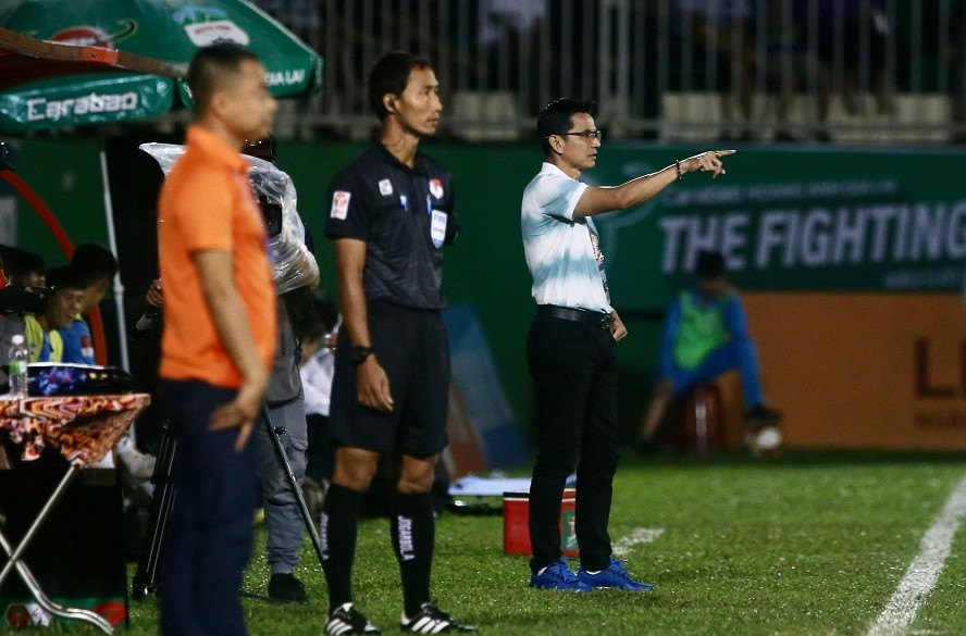 Các điều chỉnh của HLV Thái Lan chưa tạo ra khác biệt. Ảnh: Dư Hải