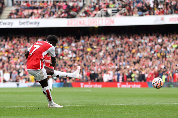 Arsenal và Tottenham bất phân thắng bại trong trận derby bắc London rực lửa ảnh 18