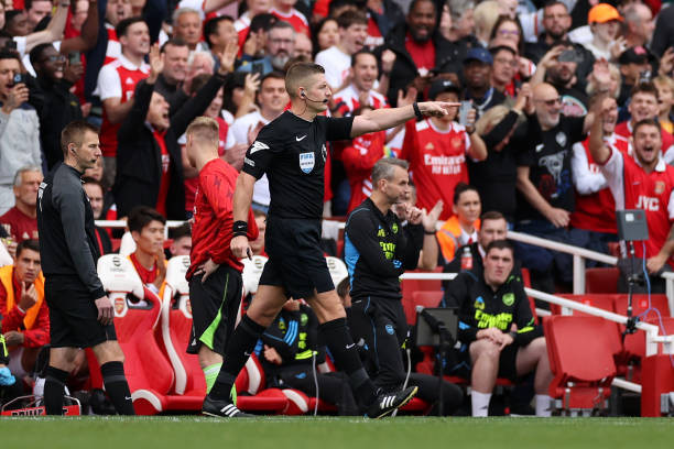 Arsenal và Tottenham bất phân thắng bại trong trận derby bắc London rực lửa ảnh 26