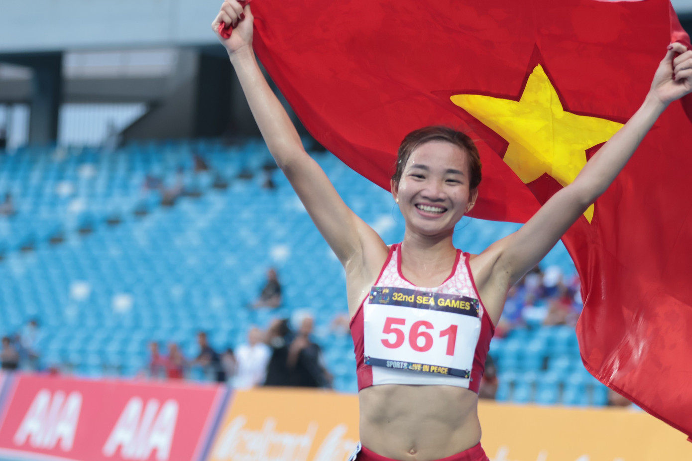 Oanh &quot;Ỉn&quot; đi vào lịch sử điền kinh SEA Games. Ảnh: Thanh Hải