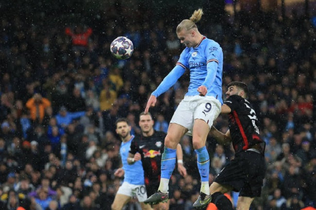 Haaland không cho đối thủ cơ hội cản phá Haaland không cho đối thủ cơ hội cản phá