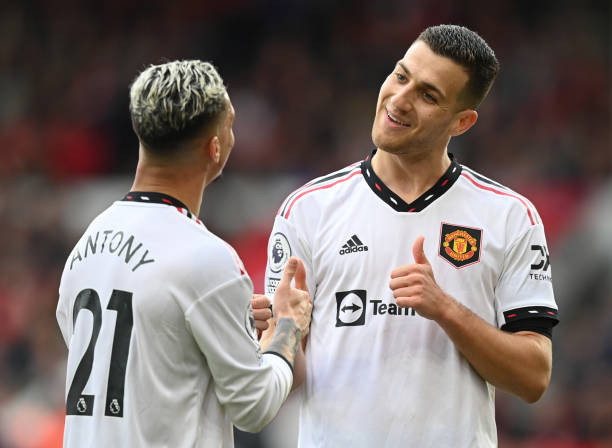 Đánh bại Nottingham 2-0, MU tiến vào tốp 3 ảnh 11