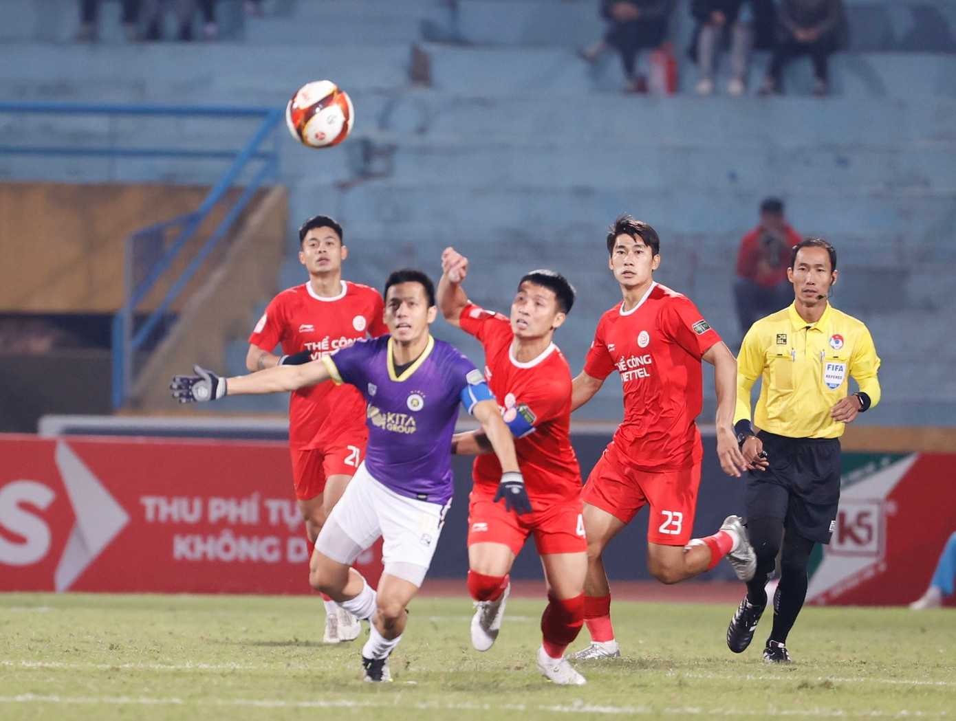 Văn Quyết được chăm sóc kỹ. Ảnh: Như Ý Văn Quyết được chăm sóc kỹ. Ảnh: Như Ý