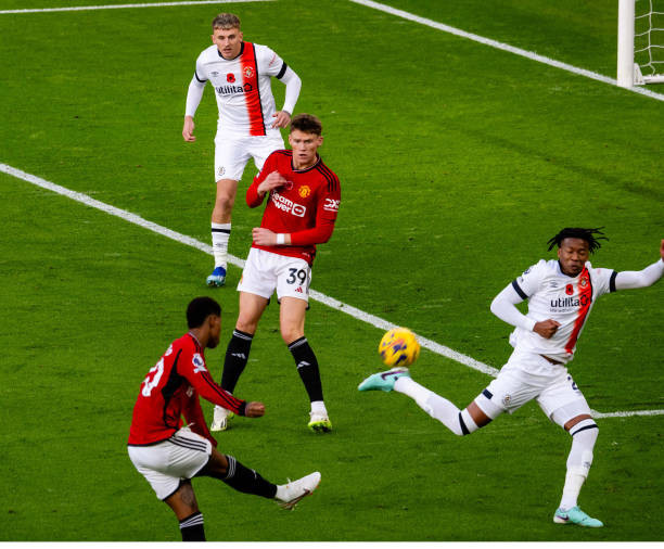 Thắng nhọc Luton, MU tiệm cận tốp 4 ảnh 12