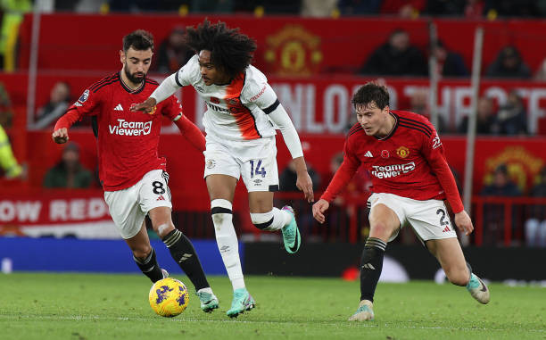 Thắng nhọc Luton, MU tiệm cận tốp 4 ảnh 24