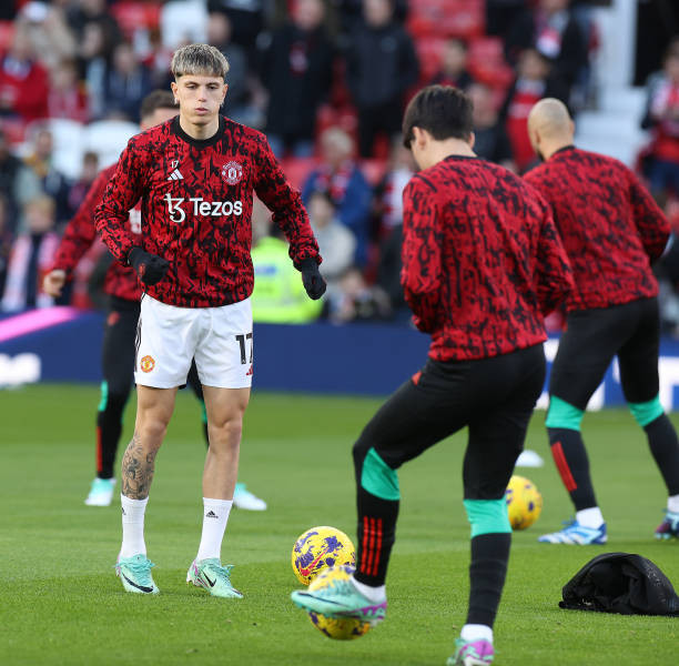 Thắng nhọc Luton, MU tiệm cận tốp 4 ảnh 4