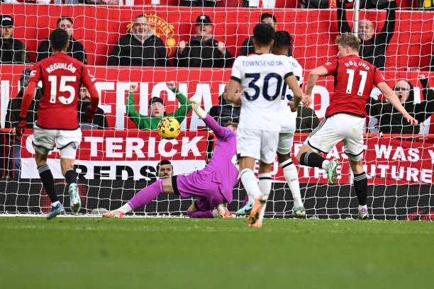 Thắng nhọc Luton, MU tiệm cận tốp 4 ảnh 7