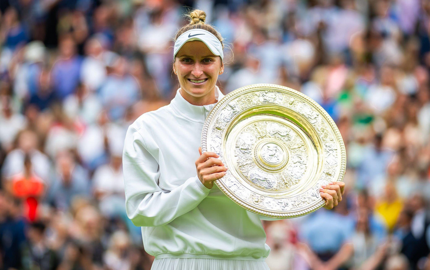 Marketa Vondrousova lập một loạt kỷ lục sau khi giành Wimbledon 2023