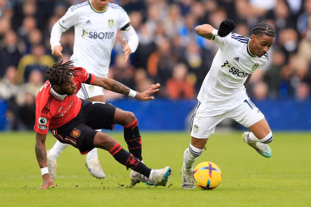 Thắng Leeds 2-0, MU bám sát Arsenal trên tốp đầu ảnh 9