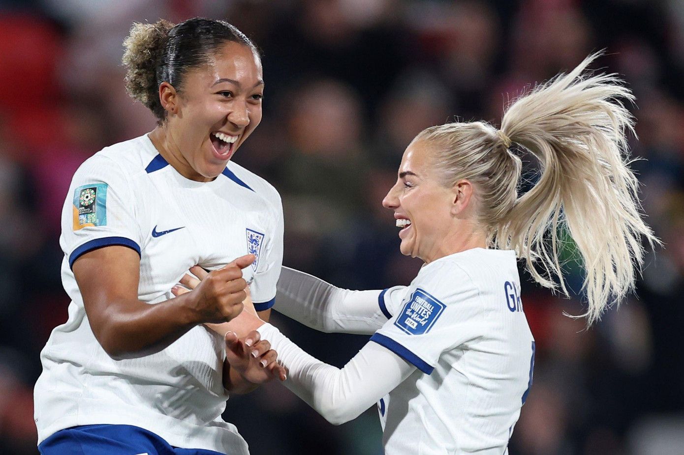 Tuyển nữ Anh sáng cửa vào chung kết