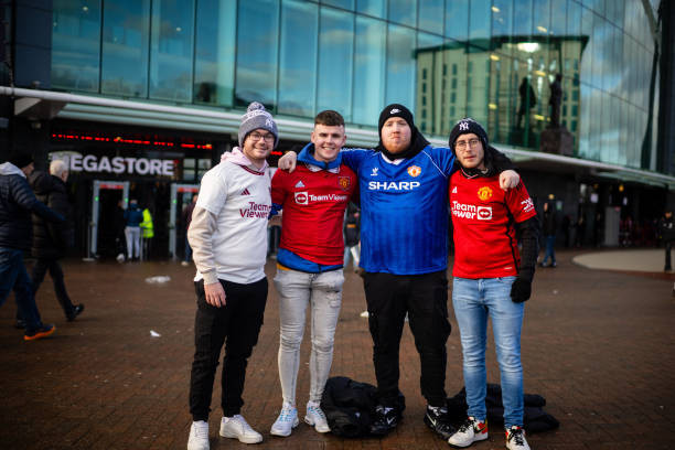 Hàng thủ ngủ mơ, MU nhận trái đắng ngay tại Old Trafford ảnh 1