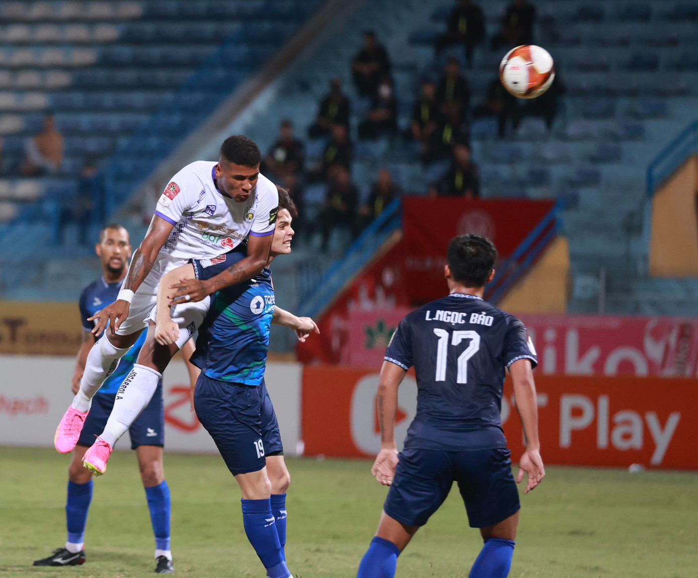 Caion bỏ lỡ cơ hội. Ảnh: Như Ý Caion bỏ lỡ cơ hội. Ảnh: Như Ý